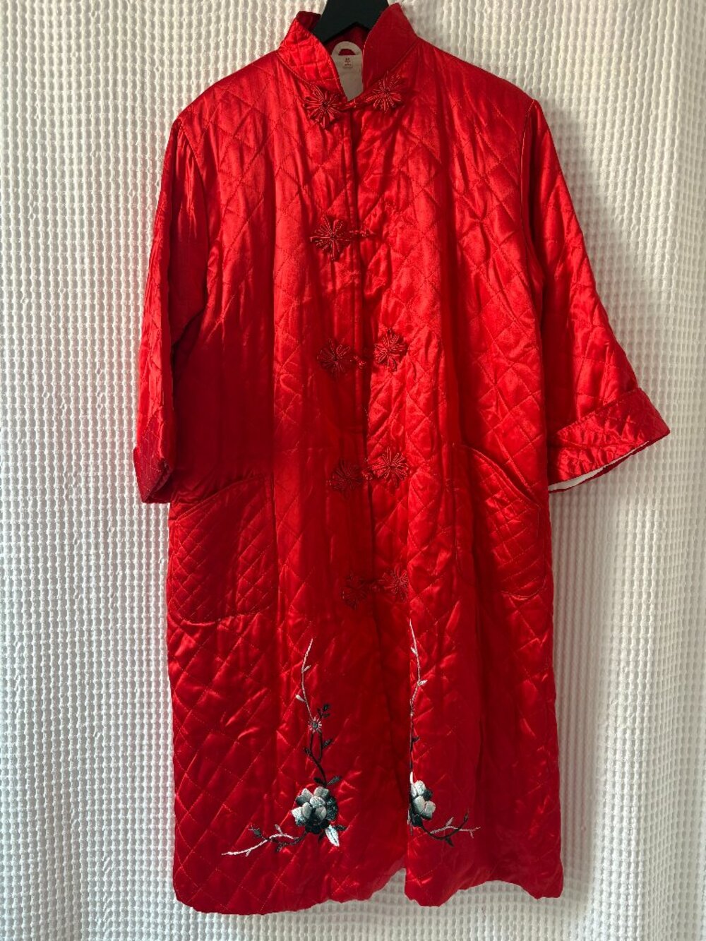 Vintage red quilted robe with floral embroidery made in Japan size med DAMAGED